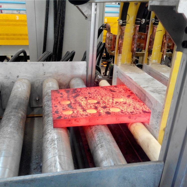Automatisches Induktionsheizsystem für Stahlplatten